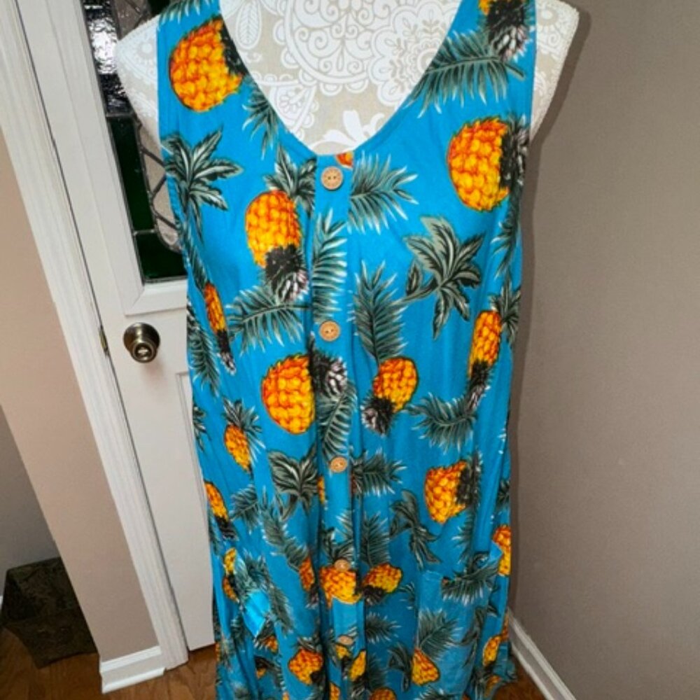 Jessica Taylor pineapple dress
